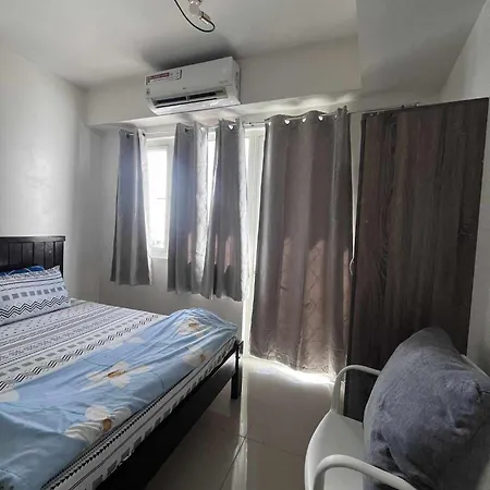 Two-Bedroom By Metro Staycation